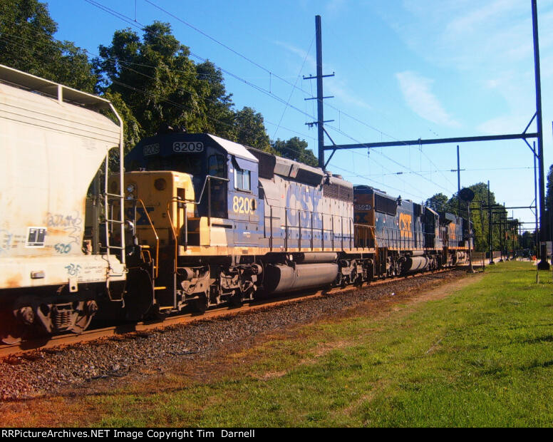 CSX 8209 on Q410